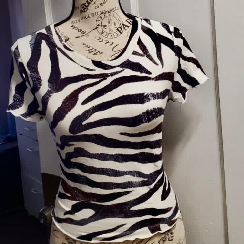 Zebra Short Sleeve Mesh Blouse 🌴